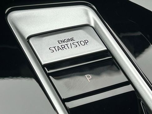 New 2026 Volkswagen Atlas Cross Sport SE image 56