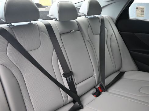 New 2026 Hyundai Elantra Limited image 14