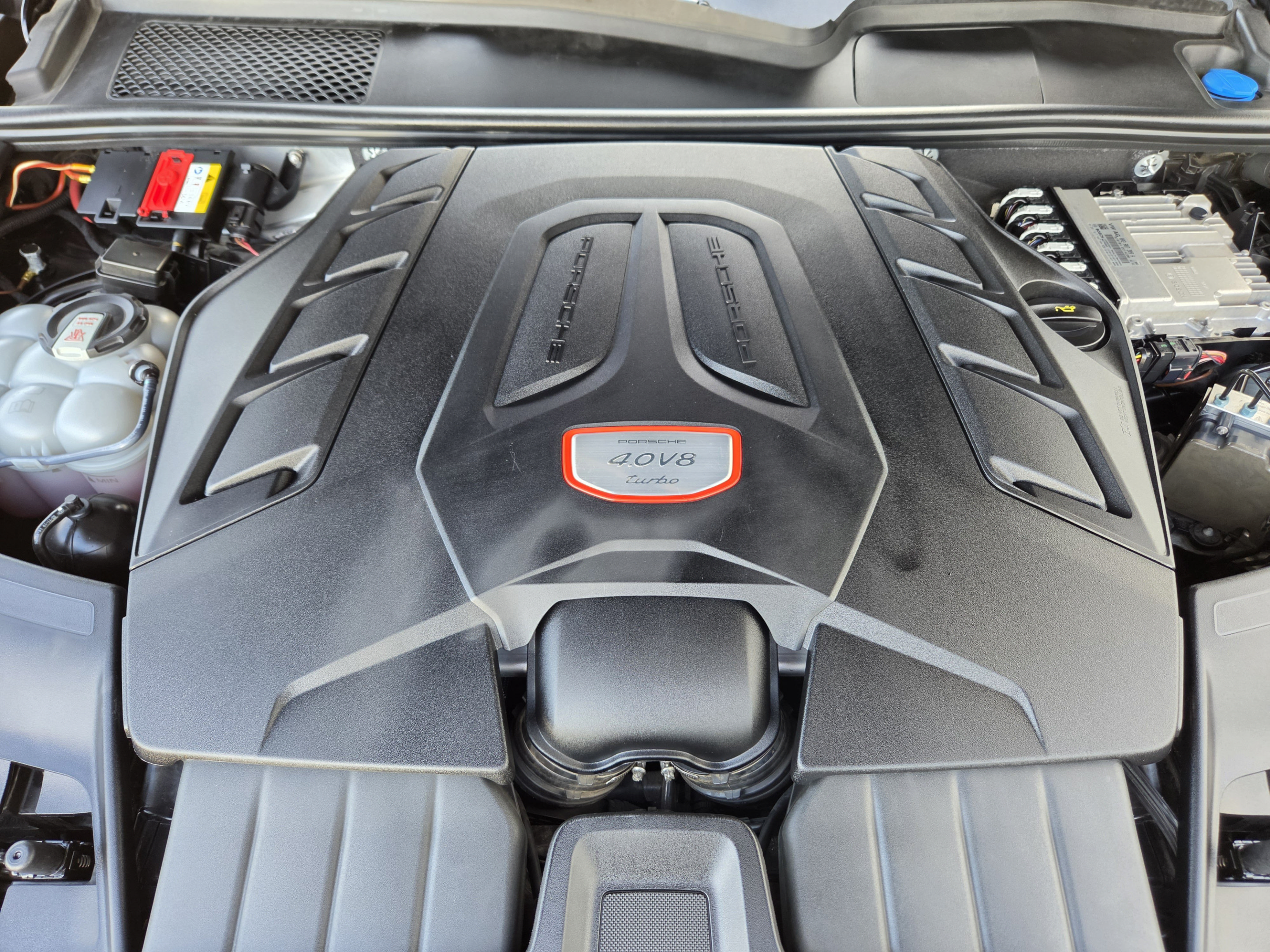 Used 2019 Porsche Cayenne Turbo AWD/4WD image 28
