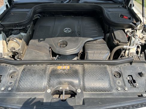 Used 2020 Mercedes-Benz GLS 450 4MATIC image 36