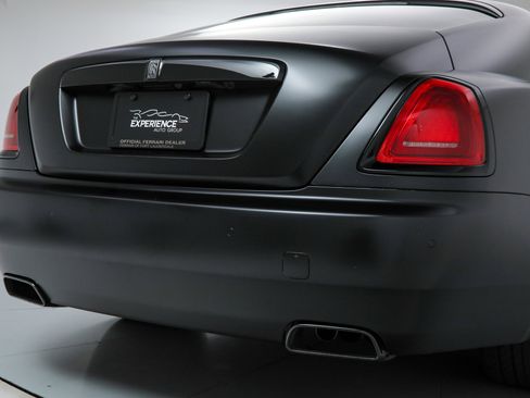 Used 2021 Rolls-Royce Wraith RWD image 19