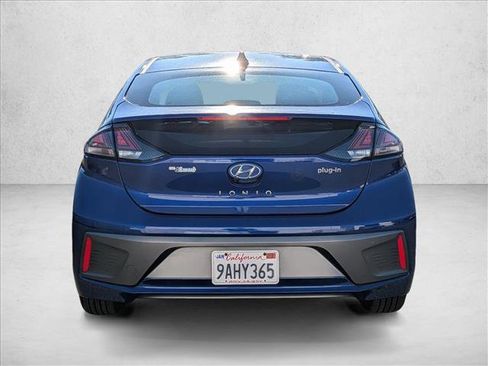 Used 2022 Hyundai Ioniq SEL image 6