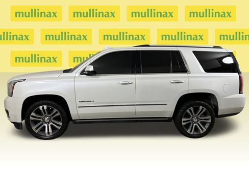 Used 2020 GMC Yukon Denali w/ Denali Premium Package image 9