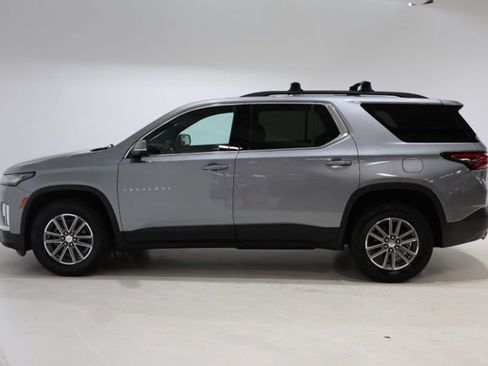 Used 2023 Chevrolet Traverse LT FWD image 4