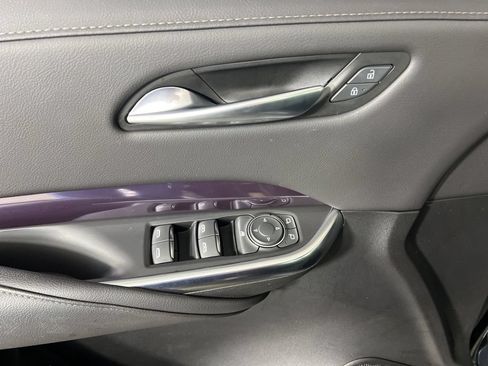 Used 2023 Cadillac XT4 Luxury w/ Cold Weather Package FWD image 19