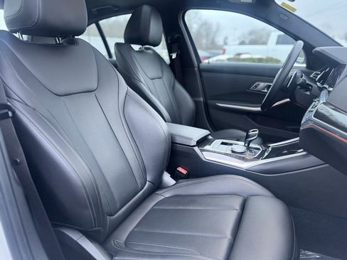 Used 2022 BMW 330i xDrive Sedan w/ Premium Package image 12