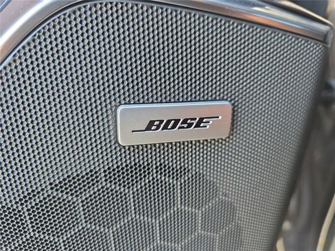 Used 2017 Cadillac Escalade Premium Luxury image 26