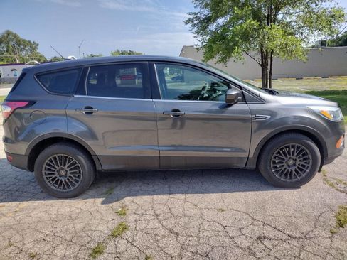 Used 2017 Ford Escape S image 4