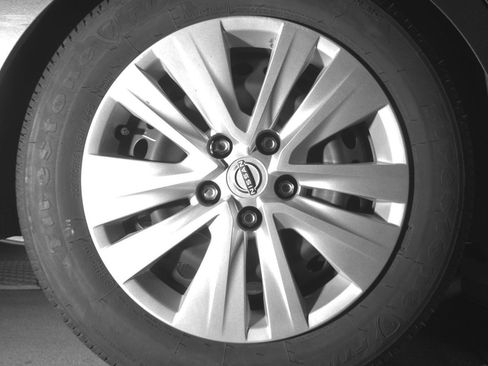 Used 2025 Nissan Sentra S FWD image 15
