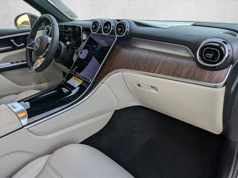 Used 2026 Mercedes-Benz GLC 300 image 19