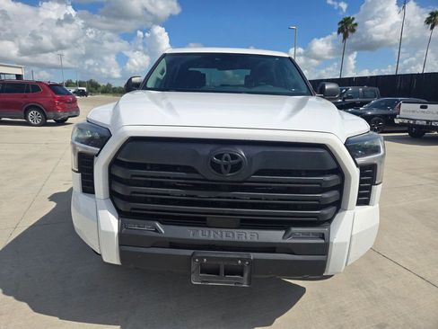 Used 2022 Toyota Tundra SR5 AWD/4WD image 8