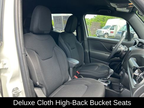 Certified 2022 Jeep Renegade Altitude image 37