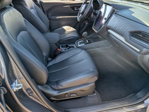 Certified 2025 Subaru Forester Limited image 31