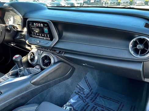 Used 2018 Chevrolet Camaro SS image 26