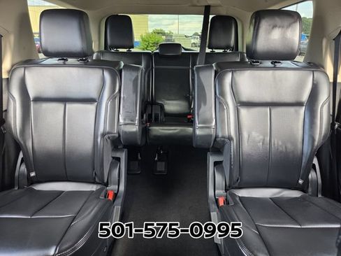 Used 2024 Ford Expedition XLT AWD/4WD image 10