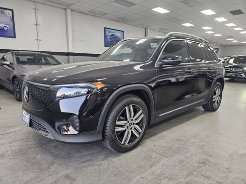 Used 2024 Mercedes-Benz EQB 300 4MATIC image 4