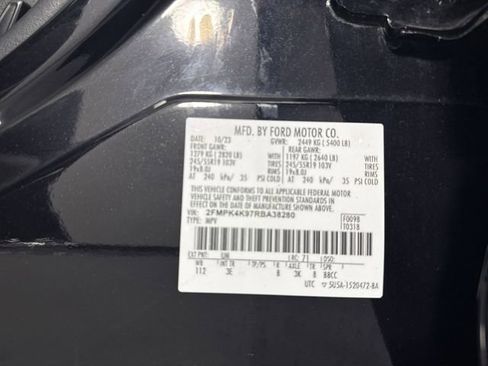 Used 2024 Ford Edge Titanium image 38