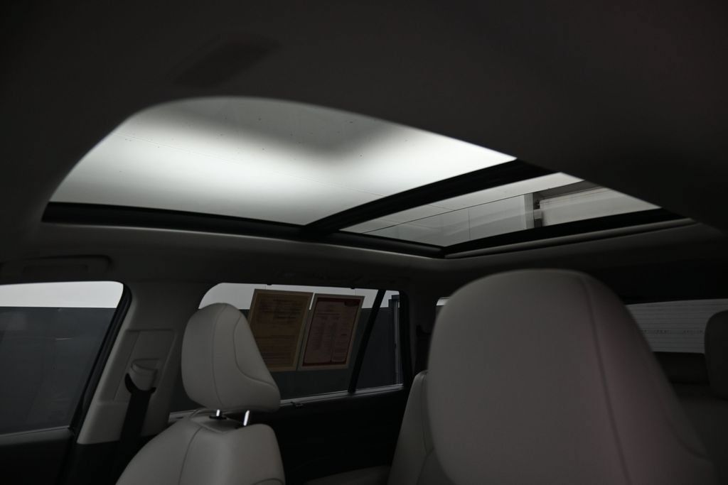 Certified 2024 Toyota Grand Highlander AWD image 26
