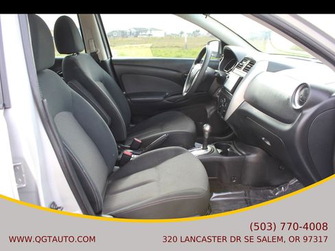 Used 2016 Nissan Versa SV FWD image 20