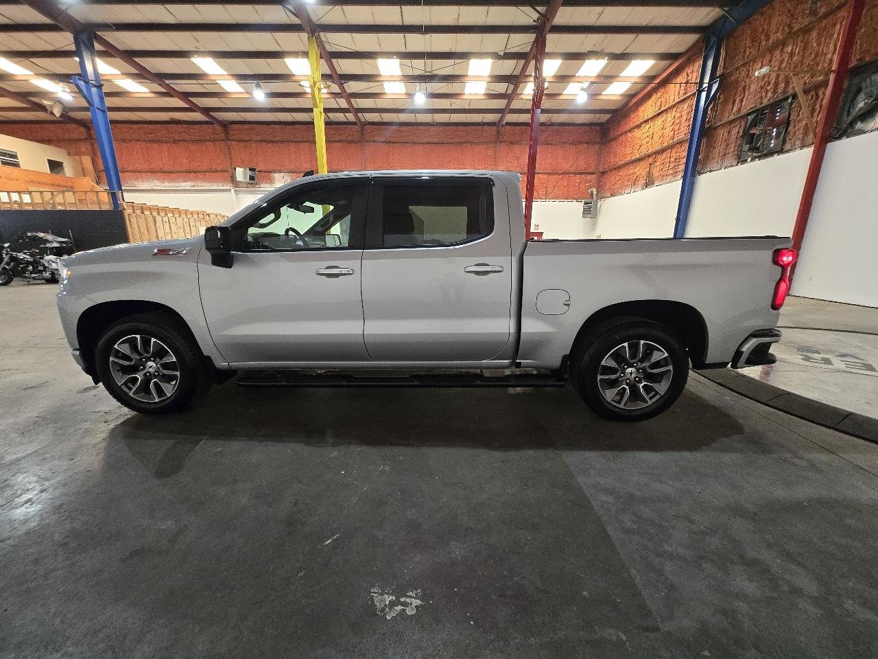 Used 2019 Chevrolet Silverado 1500 RST AWD/4WD image 11