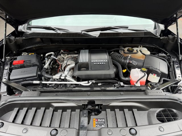 Used 2024 Chevrolet Silverado 1500 LT AWD/4WD image 19
