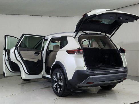 Certified 2023 Nissan Rogue SL w/ SL Premium Package image 11