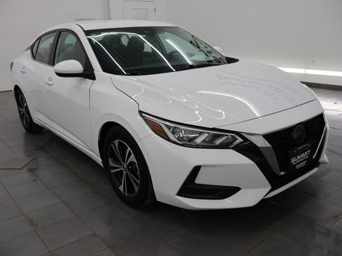 Used 2023 Nissan Sentra SV image 2