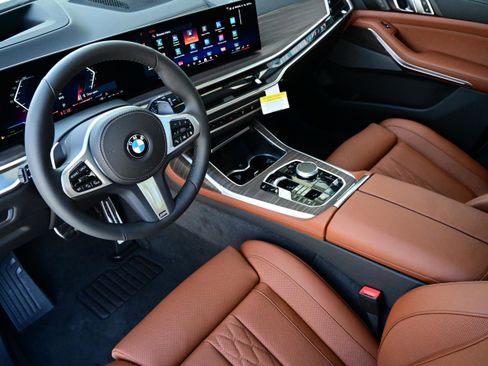 New 2026 BMW X7 xDrive40i w/ M Sport Package image 13
