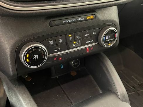 Used 2020 Ford Escape SE Sport image 8