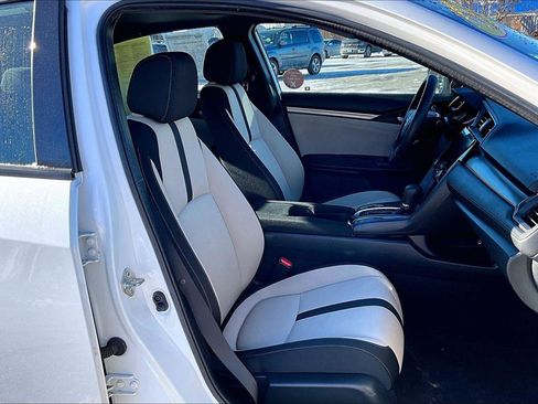 Used 2017 Honda Civic EX image 7