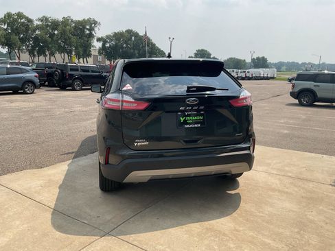 Used 2022 Ford Edge SEL image 4