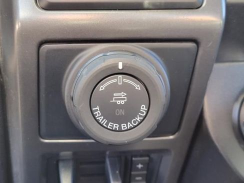 Used 2018 Ford F150 XLT w/ Equipment Group 302A Luxury AWD/4WD image 33