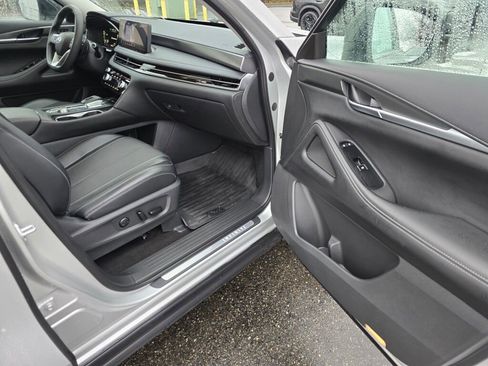 Used 2023 INFINITI QX60 Luxe image 10