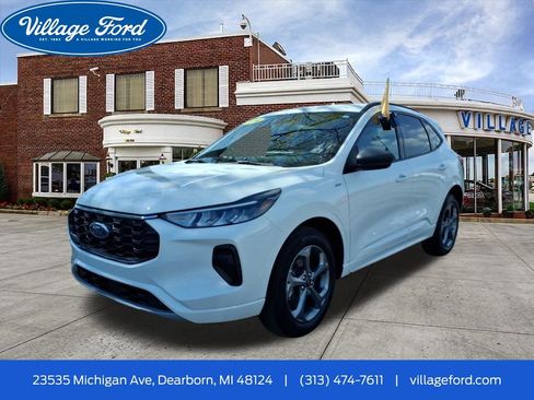 Used 2024 Ford Escape ST-Line w/ Tech Pack #1 AWD/4WD image 1