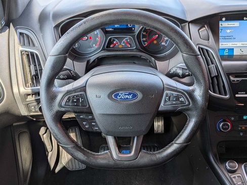 Used 2017 Ford Focus RS AWD/4WD image 19