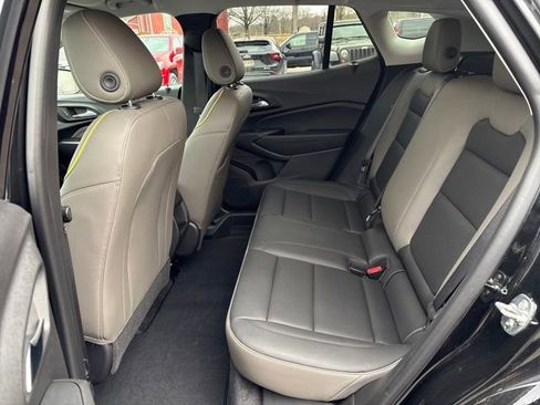 Used 2025 Chevrolet Trax ACTIV image 22