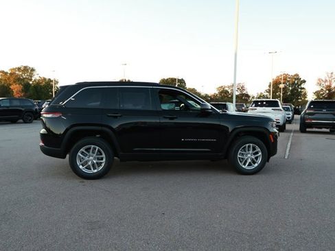 New 2025 Jeep Grand Cherokee Laredo X w/ Trailer Tow Package image 4