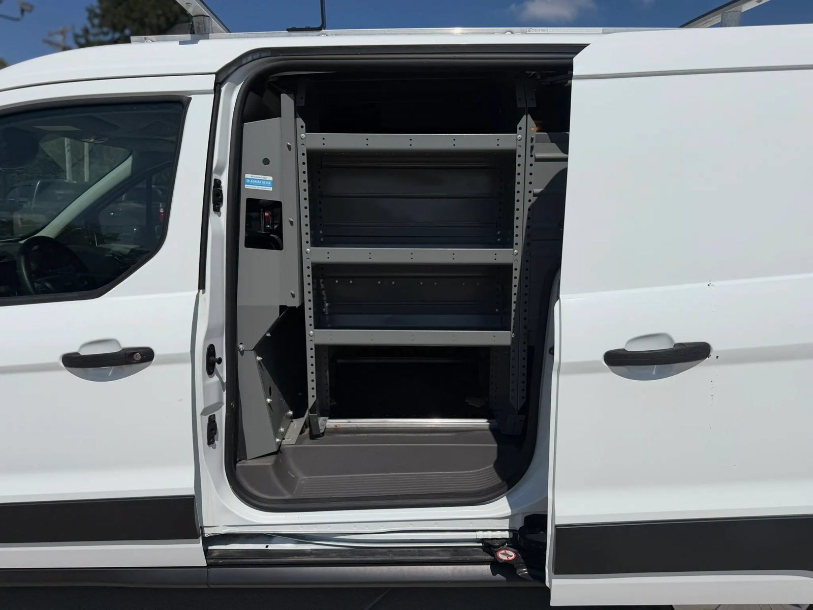 Used 2022 Ford Transit Connect XL FWD image 7