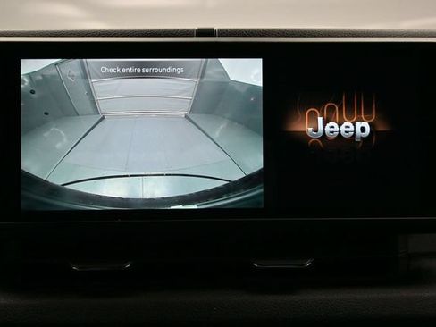 Used 2024 Jeep Wrangler Unlimited Sport AWD/4WD image 39