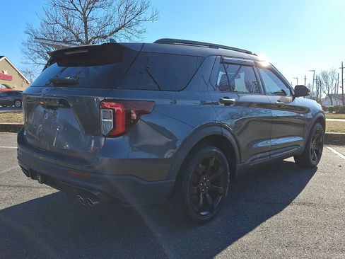 Used 2020 Ford Explorer ST w/ ST Street Pack image 5
