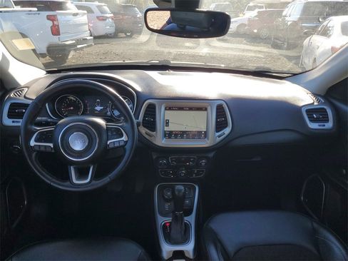 Used 2017 Jeep Compass Latitude w/ Popular Equipment Group image 27