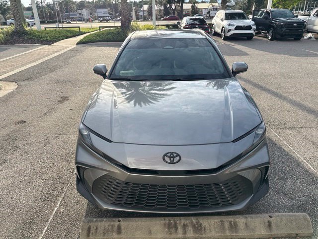 Used 2026 Toyota Camry SE FWD image 2