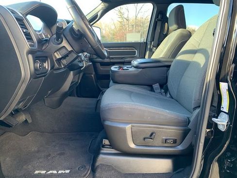 Used 2024 RAM 2500 Big Horn w/ Sport Appearance Package image 34