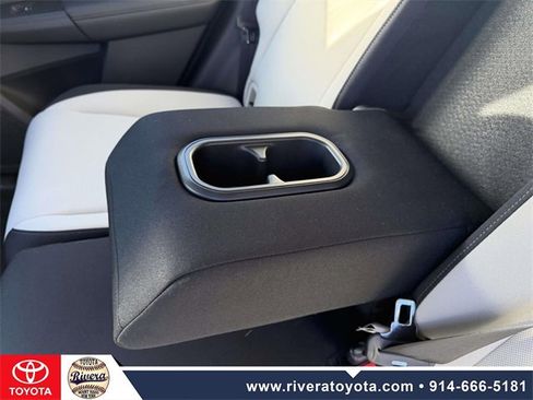 Used 2023 Honda CR-V LX image 15