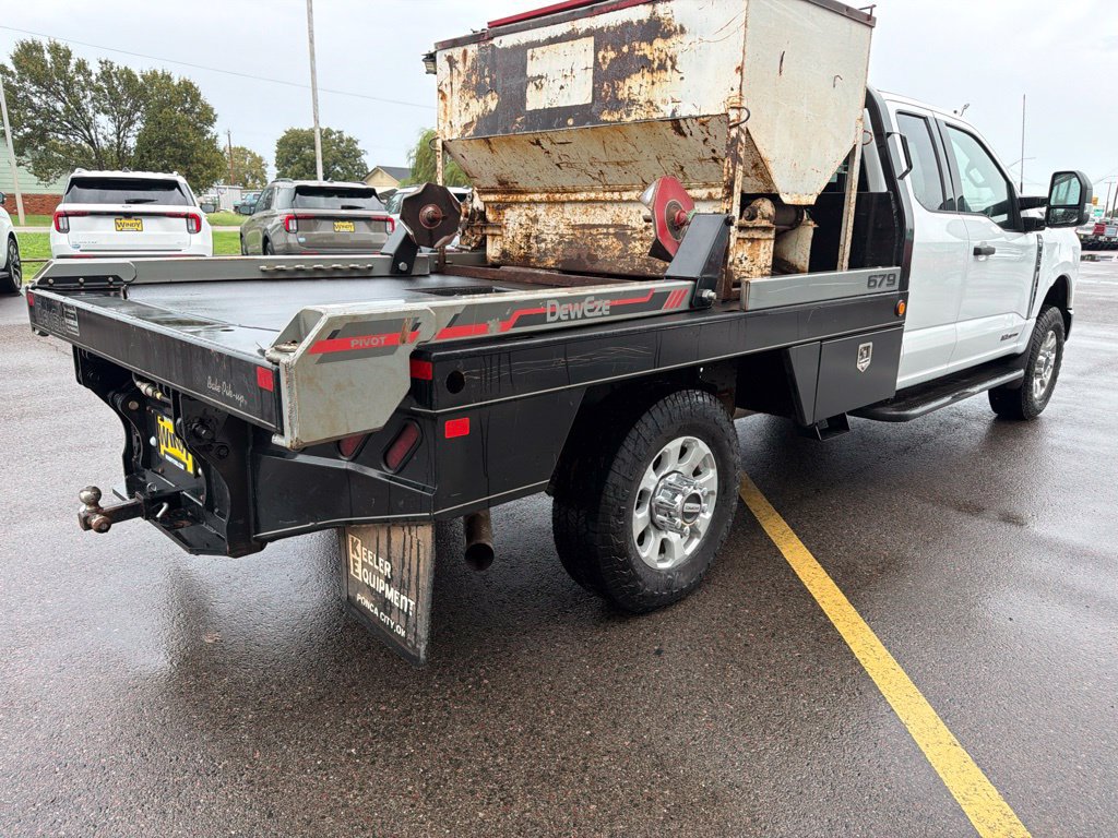 Used 2023 Ford F350 XLT w/ XLT Value Package AWD/4WD image 6