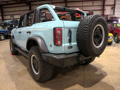 Used 2023 Ford Bronco Heritage Edition AWD/4WD image 6