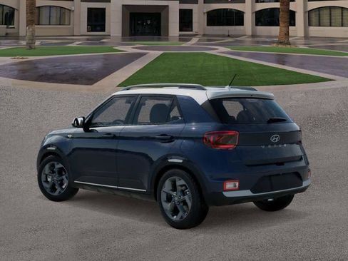 New 2026 Hyundai Venue SEL FWD image 5