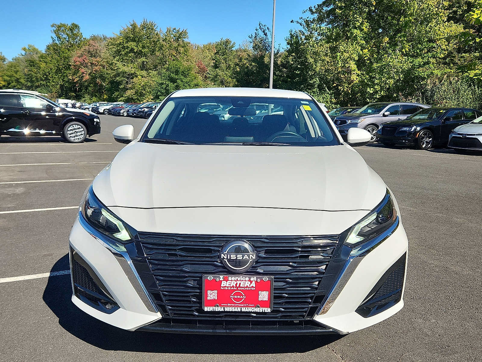 Used 2023 Nissan Altima 2.5 SV AWD/4WD image 2