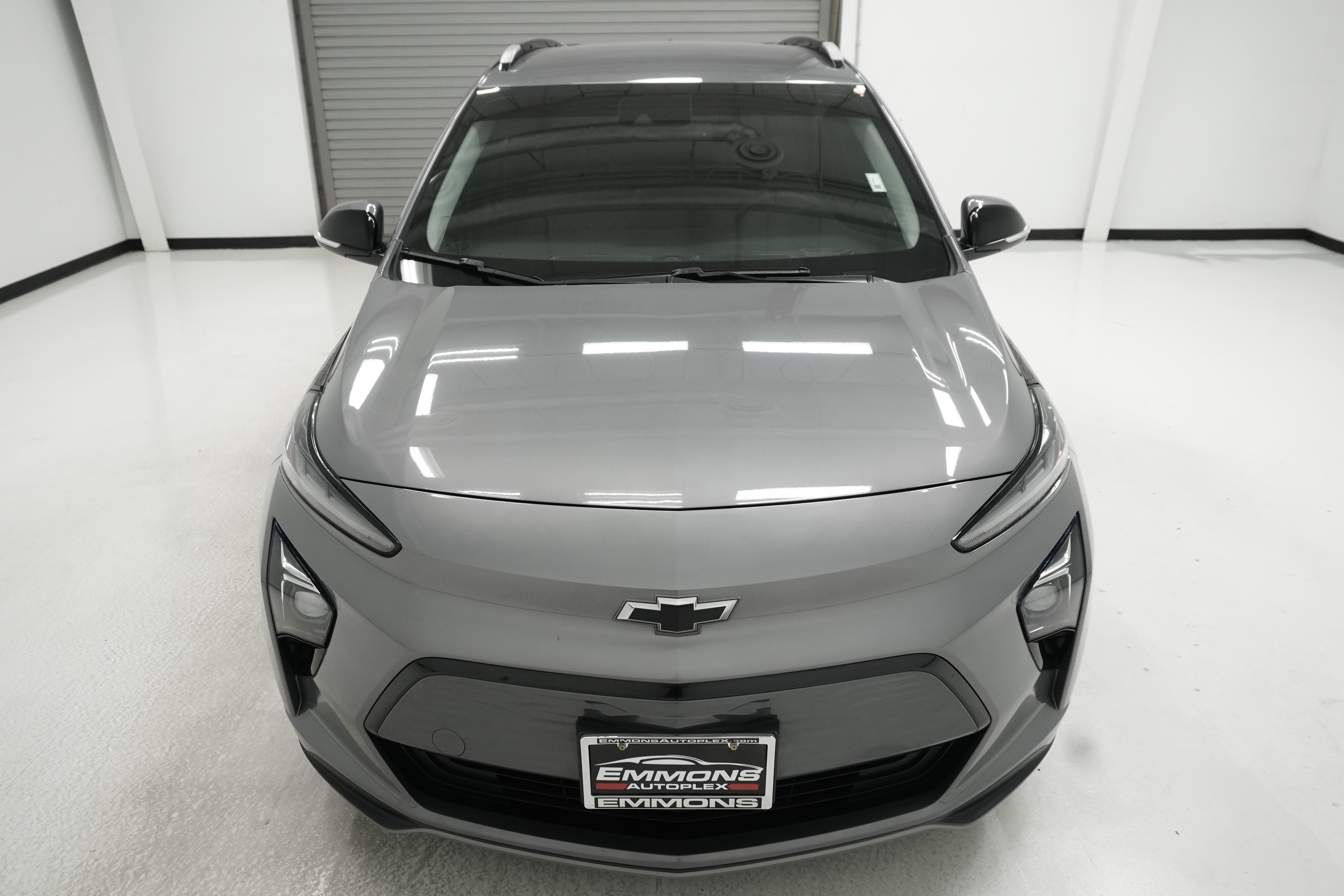 Used 2023 Chevrolet Bolt EUV LT w/ Convenience Package FWD image 2