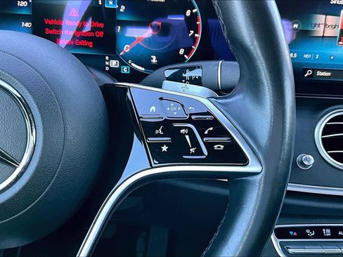 Used 2022 Mercedes-Benz E 350 4MATIC Sedan image 24